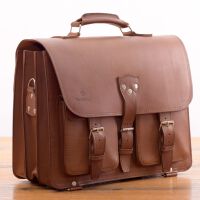 Elegancka skórzana teczka z miejscem na laptopa, torba BarellyBags model Winnetou XL, Camel
