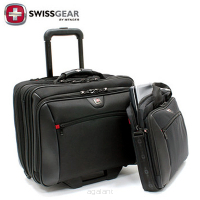 Kufer lotniczy, pilotka na kółkach z miejscem na laptop 17" + torba na laptopa 15,6" POTOMAC, walizka marki SWISSGEAR Wenger