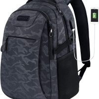 Wodoodporny biznesowy plecak na laptopa 15,6" z wbudowanym portem USB  firmy KROSER, szary maskujący